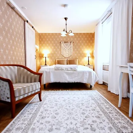 Kotolinna, Kotomo Oy *