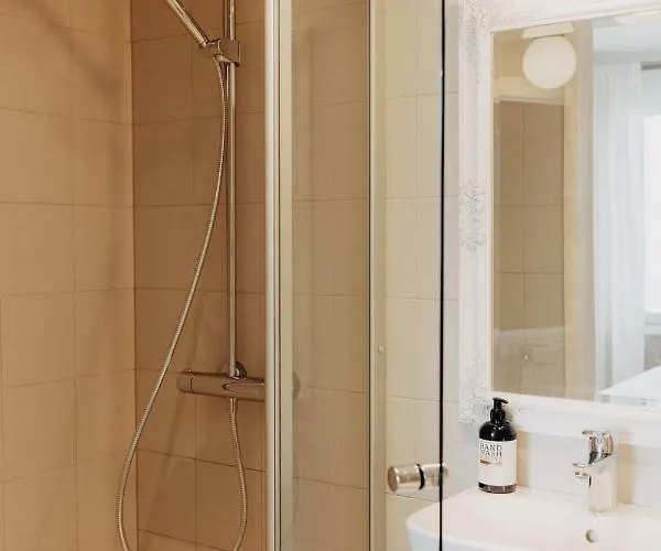 אורחן Kotolinna, Kotomo Oy