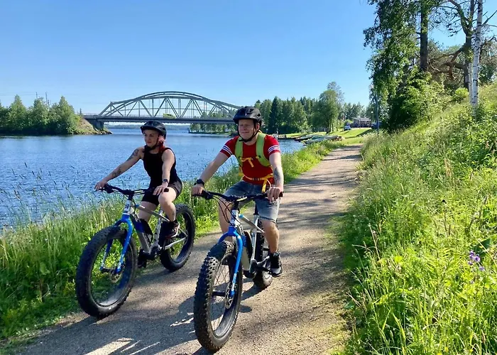 אורחן Kotolinna, Kotomo Oy